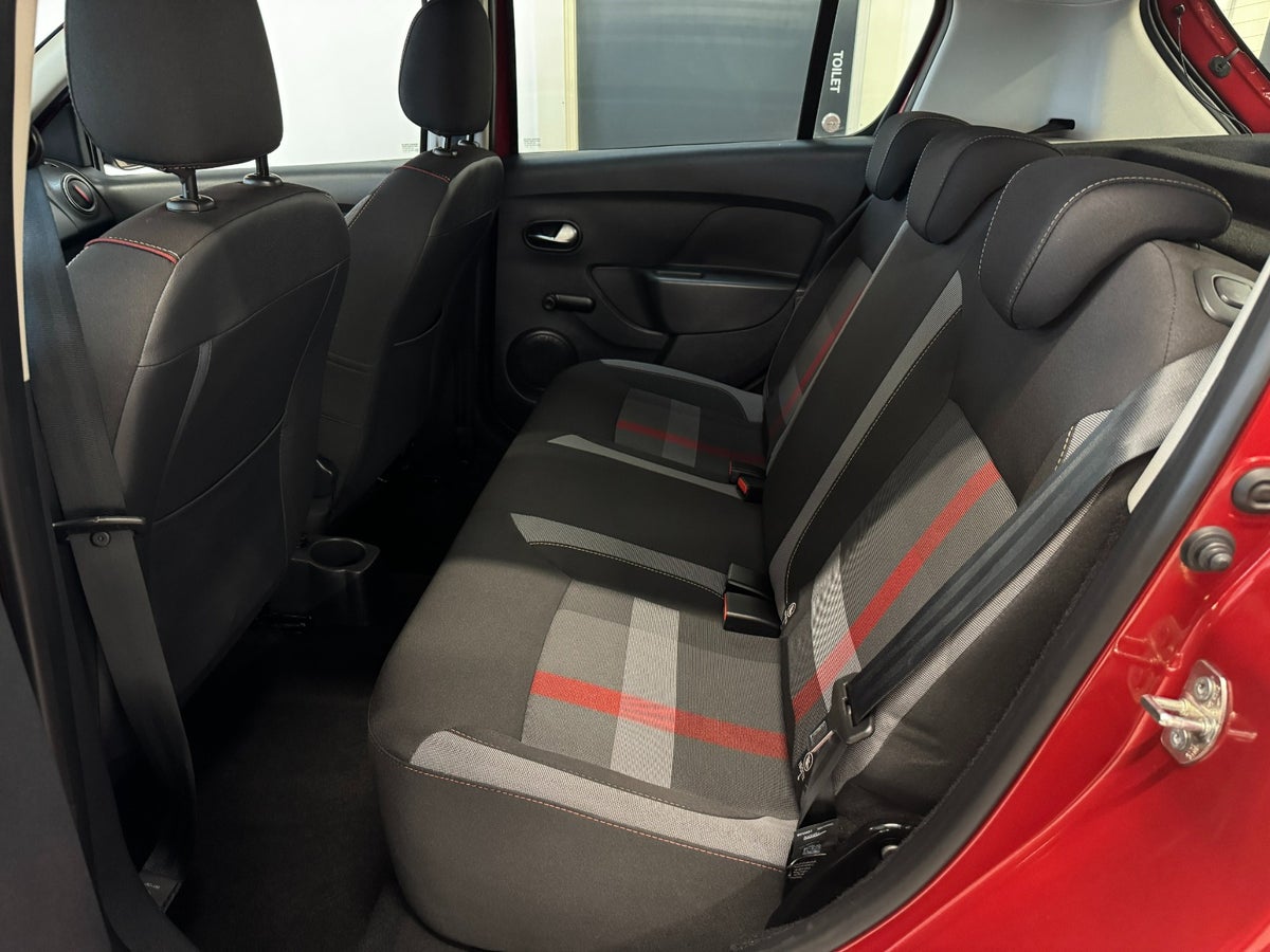 Dacia Sandero Stepway TCe 90 Dacia Sandero Stepway TCe 90