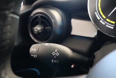 MINI Cooper SE Classic Trim