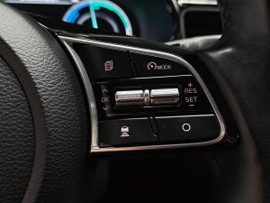 Kia XCeed PHEV Upgrade Intro DCT