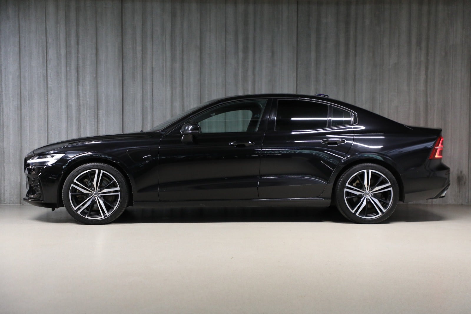 Volvo S60 2,0 T8 ReCharge R-Design aut. AWD