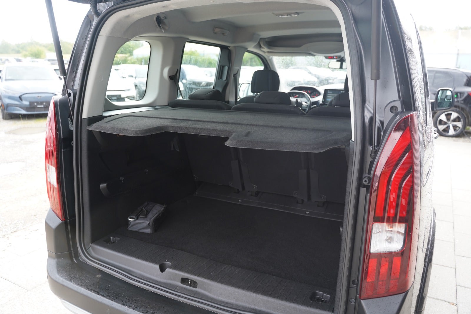 Billede af Peugeot Rifter 1,5 BlueHDi 130 L1 Allure EAT8