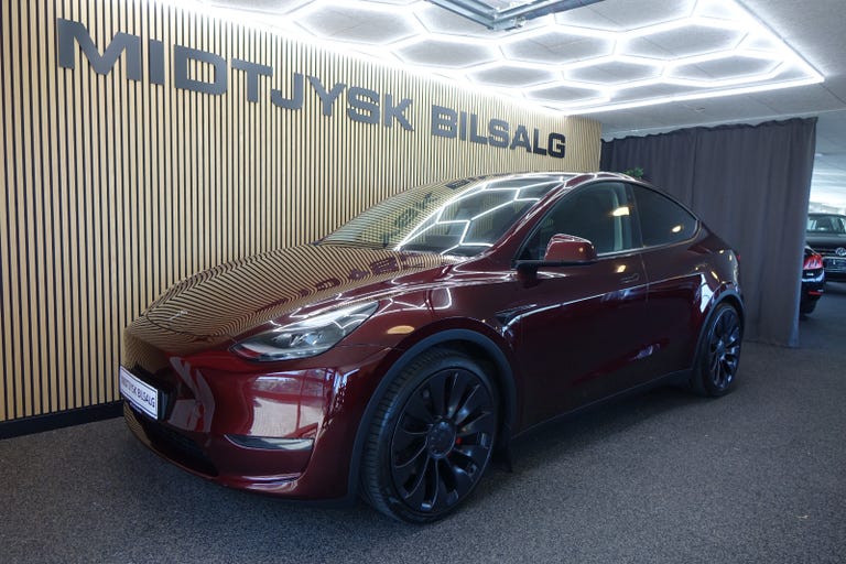 Tesla Model Y Performance AWD