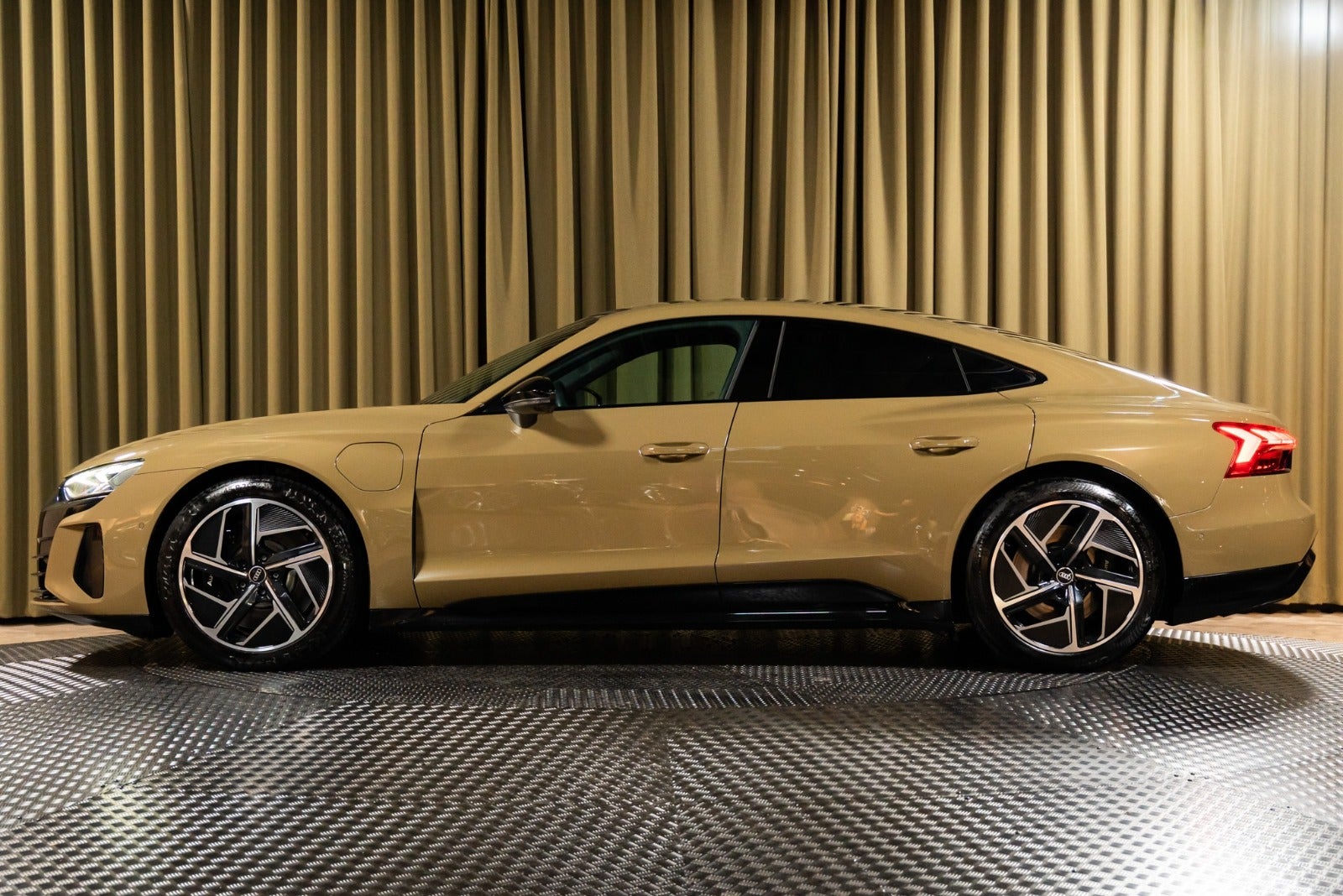 Billede af Audi RS e-tron GT  quattro