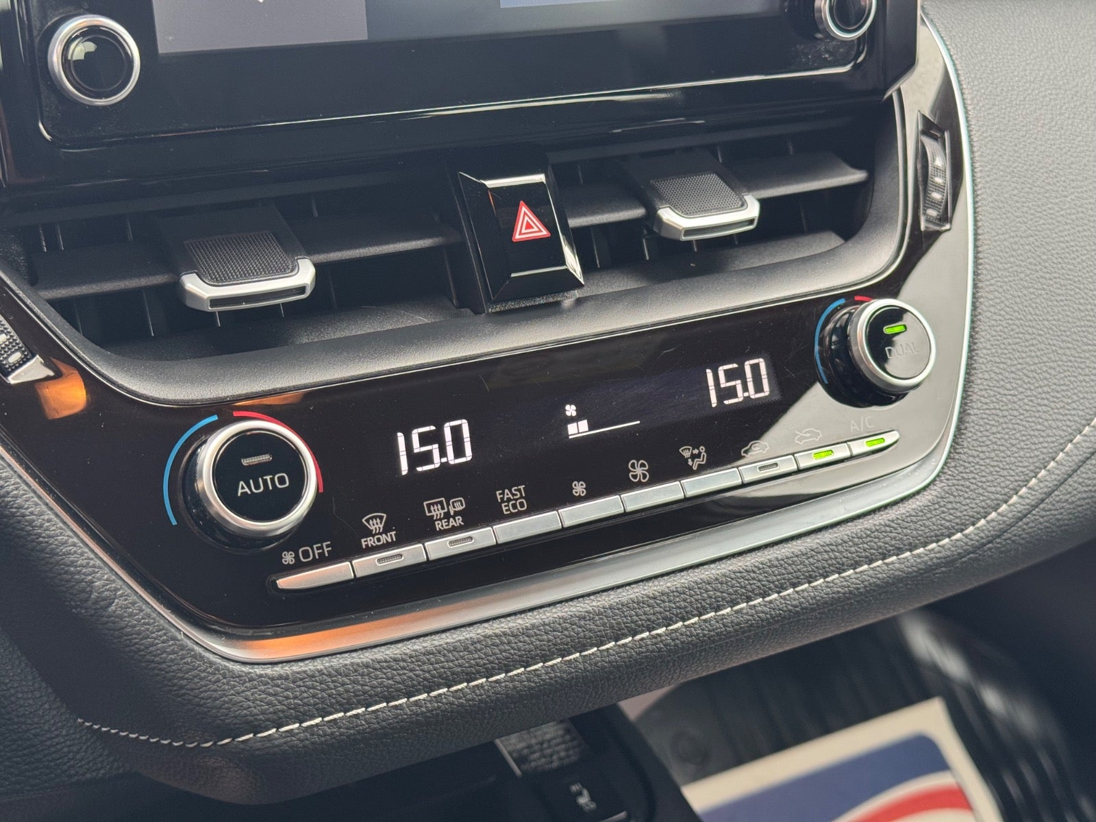 Billede af Toyota Corolla 1,8 Hybrid Premium Smart Design MDS