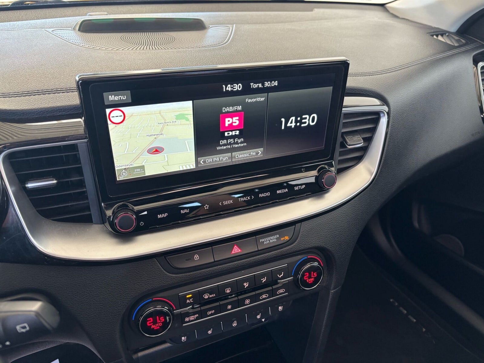 Kia XCeed PHEV Upgrade Intro DCT