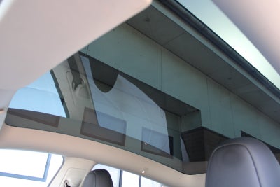Tesla Model Y RWD