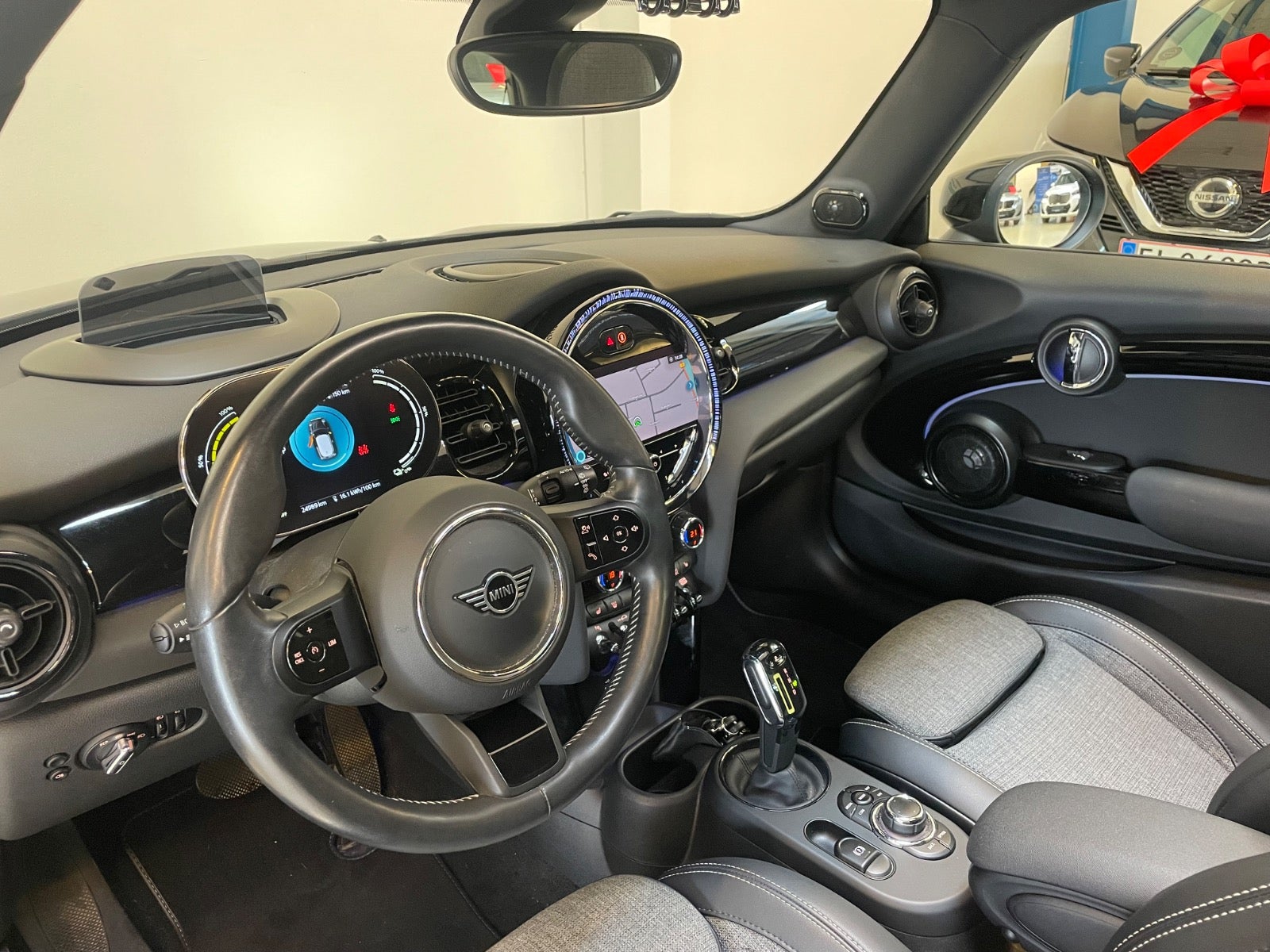 MINI Cooper SE Yours Trim