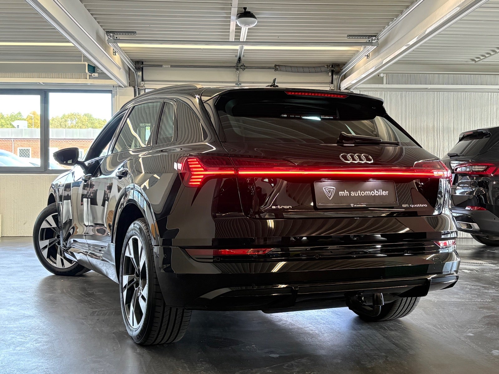 Billede af Audi e-tron 55 S-line quattro