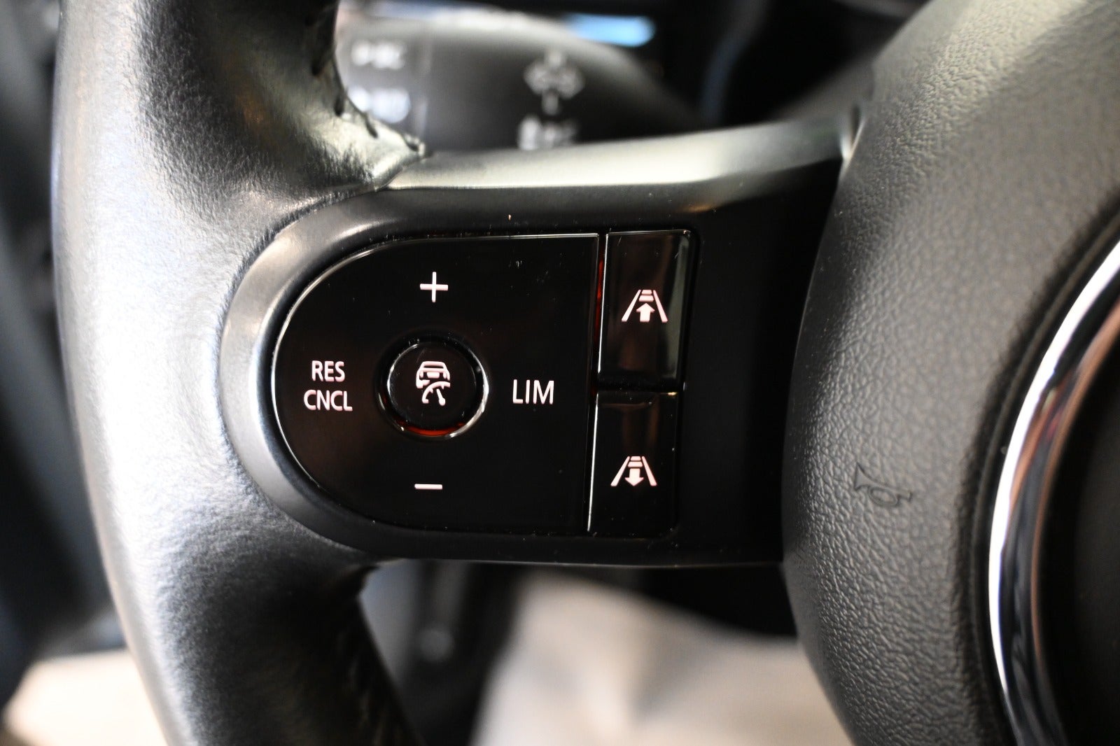 MINI Countryman Cooper SE Essential aut. ALL4