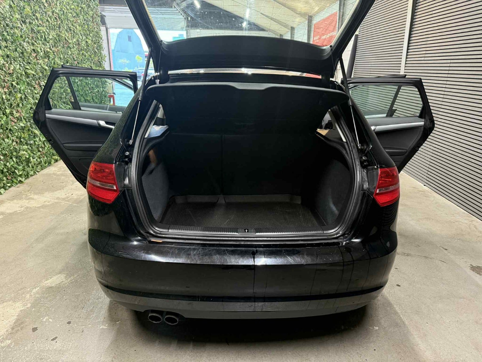 Billede af Audi A3 2,0 TDi Attraction Sportback S-tr.