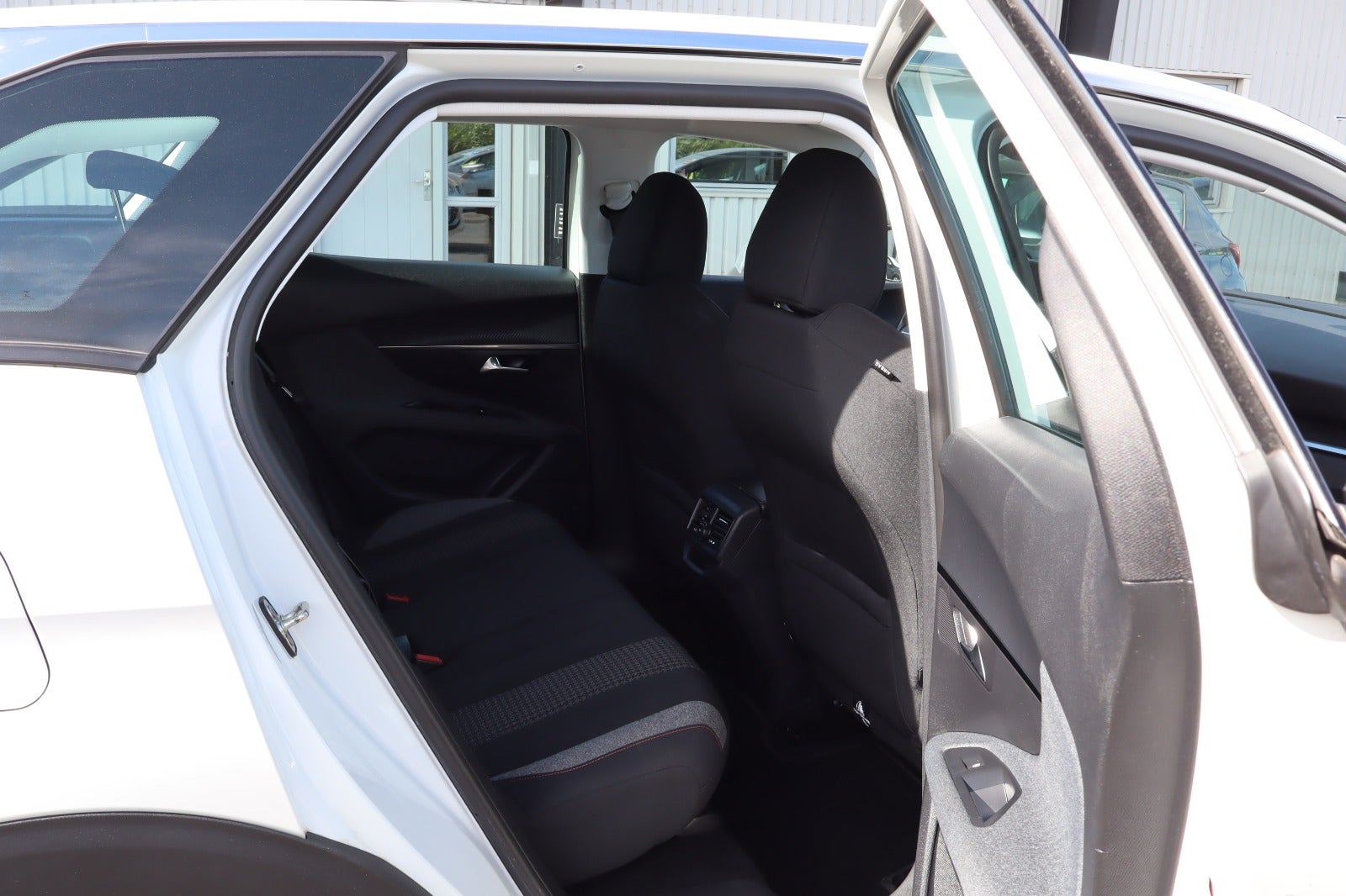 Billede af Peugeot 3008 1,2 e-THP 130 Allure