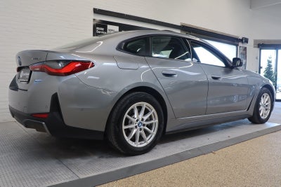 BMW i4 eDrive35 Charged