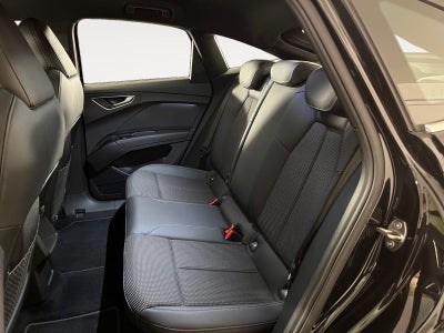 Audi Q4 e-tron S-line Sportback quattro