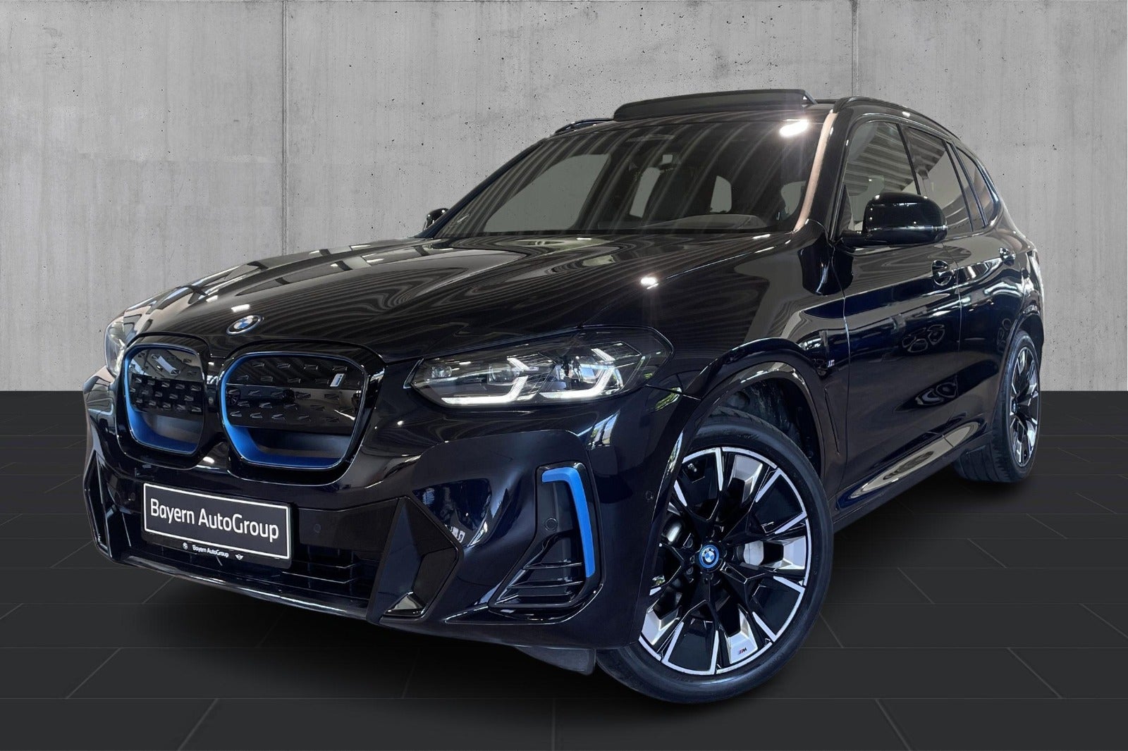 BMW iX3 Charged Plus M-Sport
