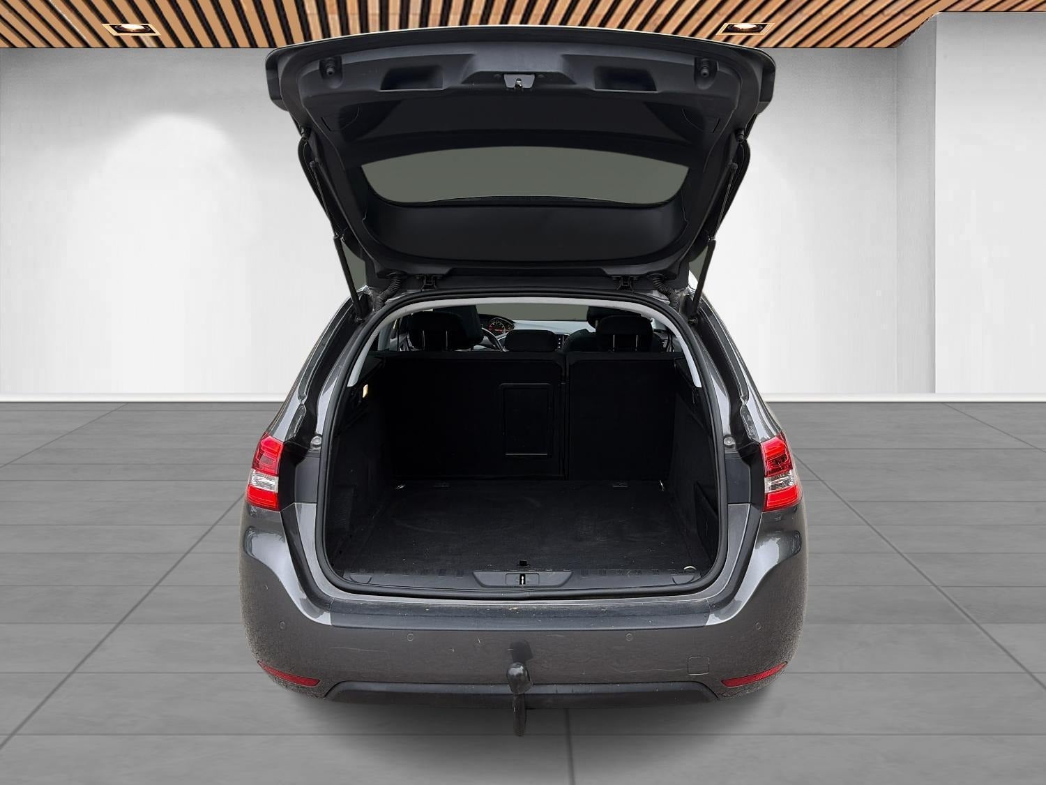 Billede af Peugeot 308 1,2 e-THP 130 Allure Sky SW