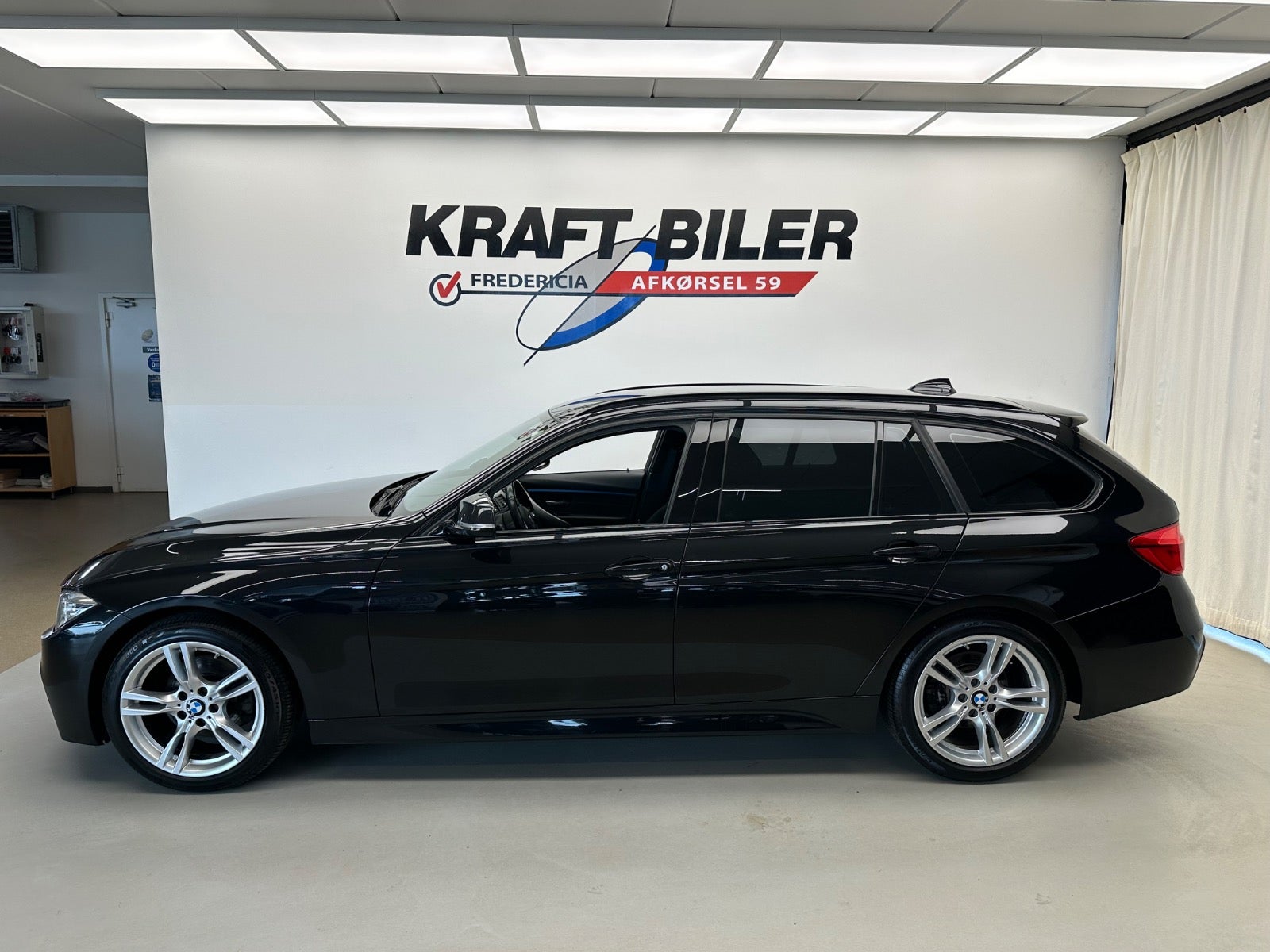Billede af BMW 320d 2,0 Touring M-Sport aut.