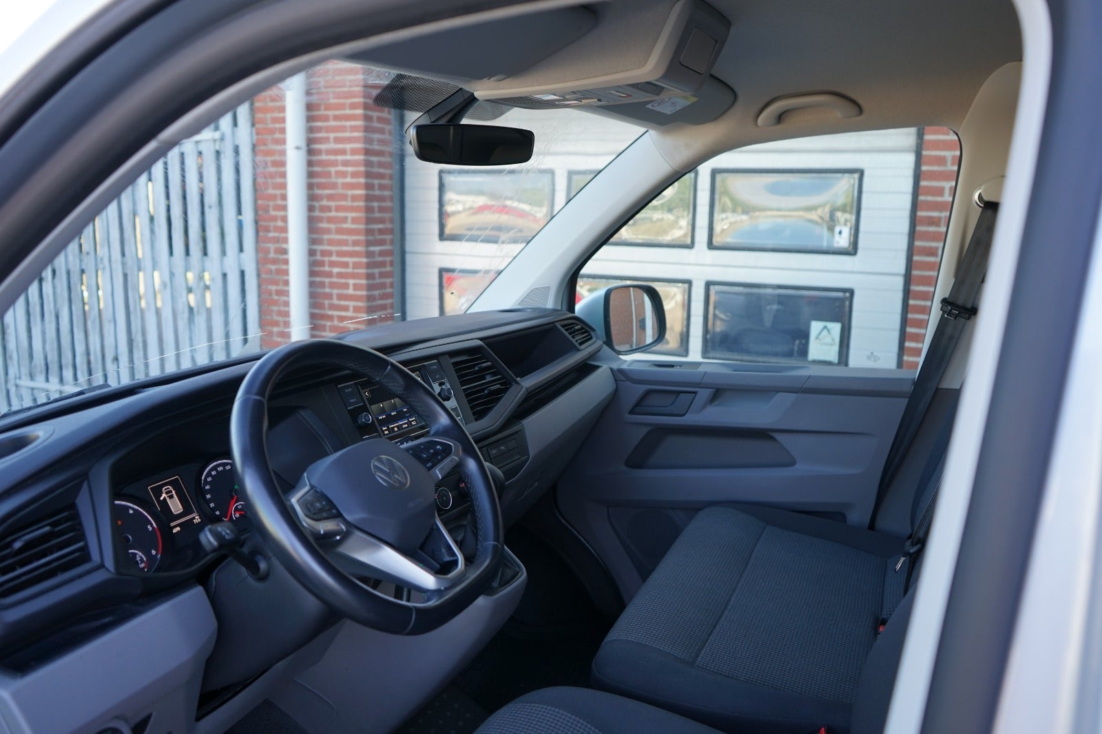 Billede af VW Transporter 2,0 TDi 150 Kølevogn DSG kort