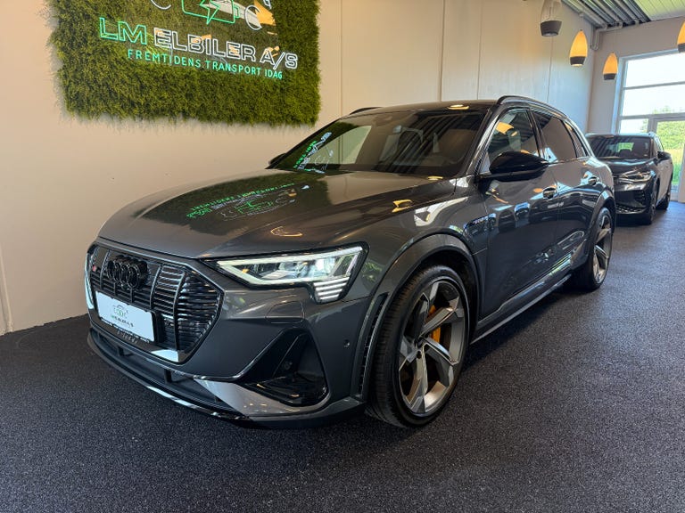 Audi e-tron S quattro