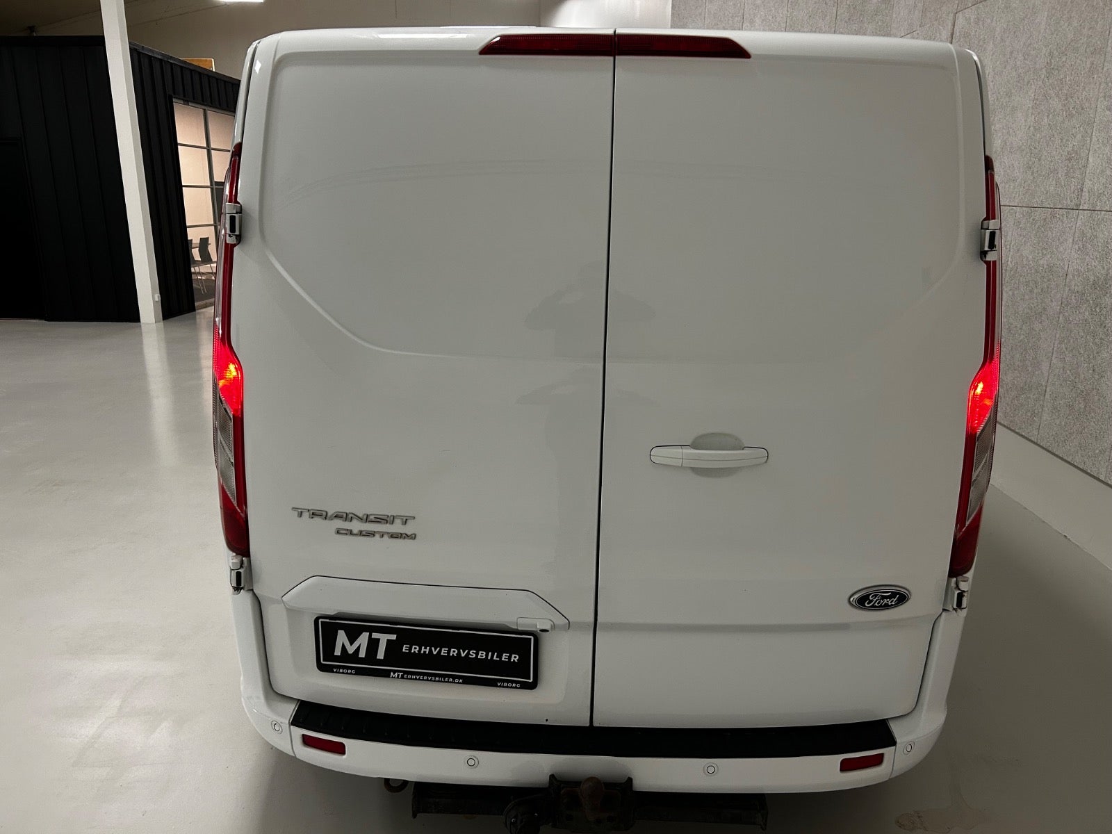 Billede af Ford Transit Custom 320L 2,0 TDCi 185 Sport