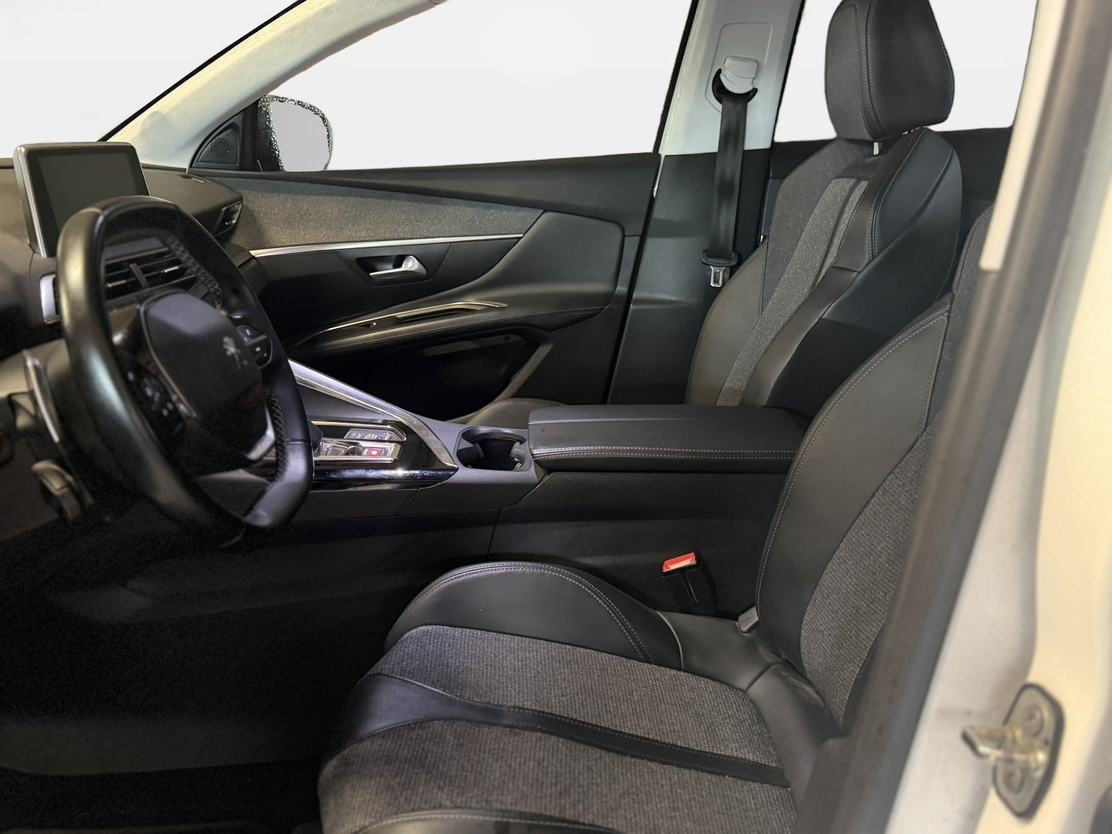 Billede af Peugeot 3008 1,6 Hybrid Allure Limited EAT8