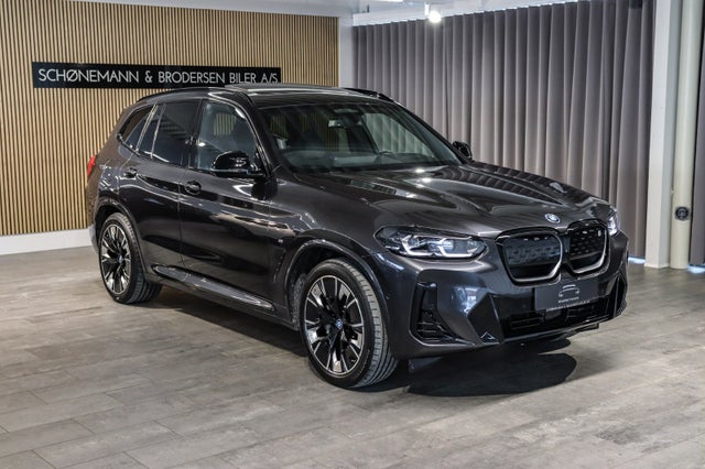 BMW iX3  Charged Plus M-Sport