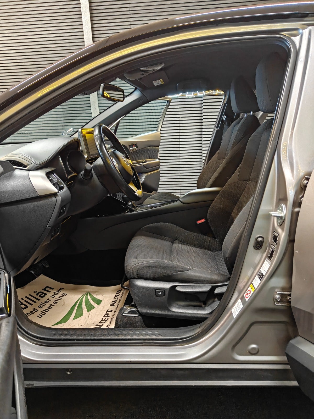 Billede af Toyota C-HR 1,8 Hybrid C-HIC CVT
