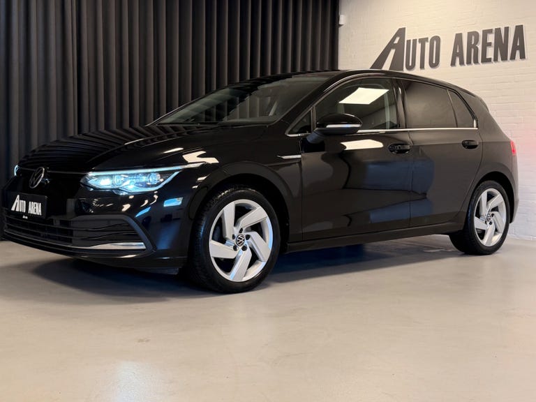 VW Golf VIII eTSi 150 1st Edition DSG