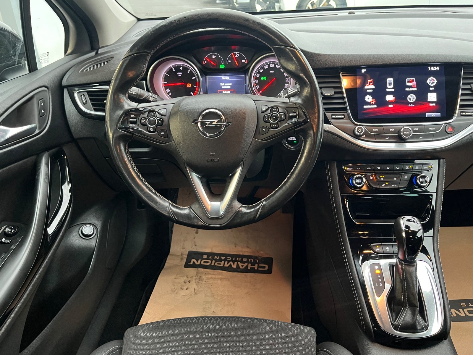 Billede af Opel Astra 1,4 T 150 Dynamic Sports Tourer aut.