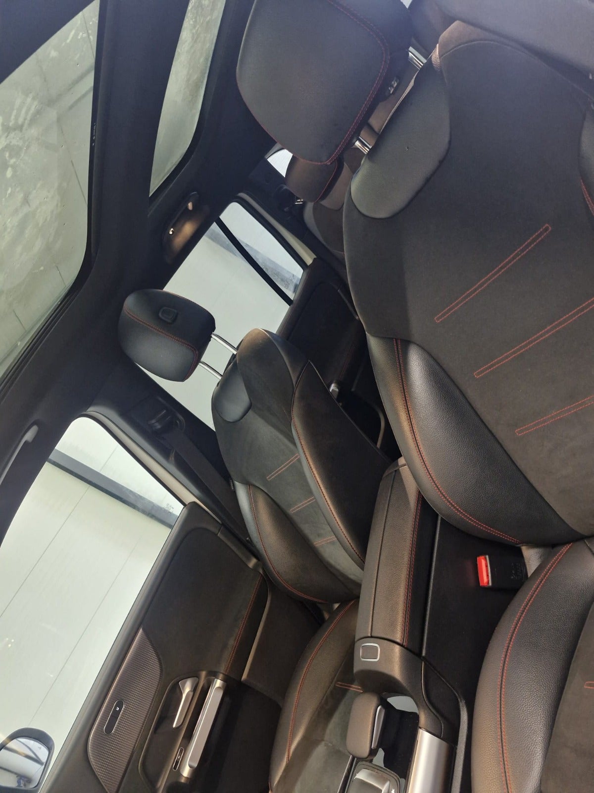 Billede af Mercedes EQB300  AMG Line 4Matic 7prs