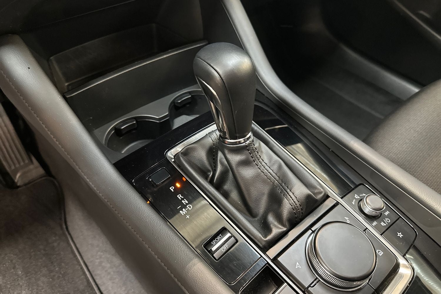 Billede af Mazda 3 2,0 e-SkyActiv-G 150 Sky aut.