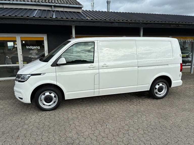 VW Transporter TDi 204 Kassevogn DSG lang