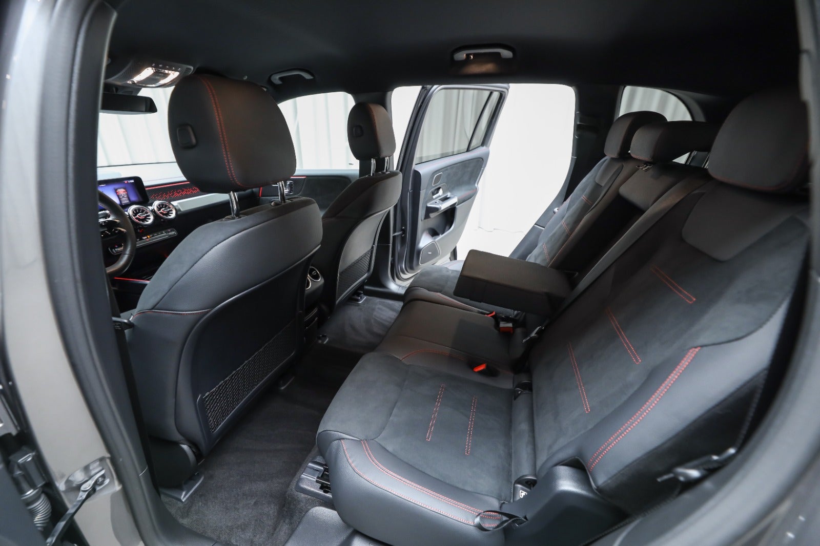 Mercedes-Benz EQB 250+ (5/8)