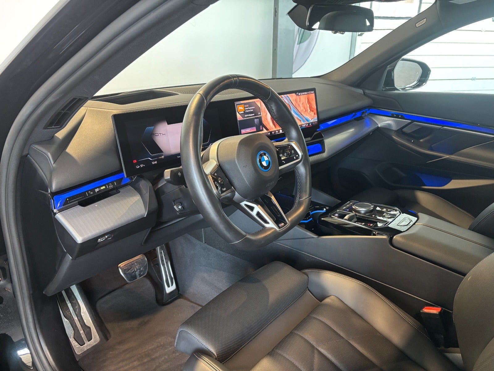 BMW i5 eDrive40 M-Sport 4d - 7