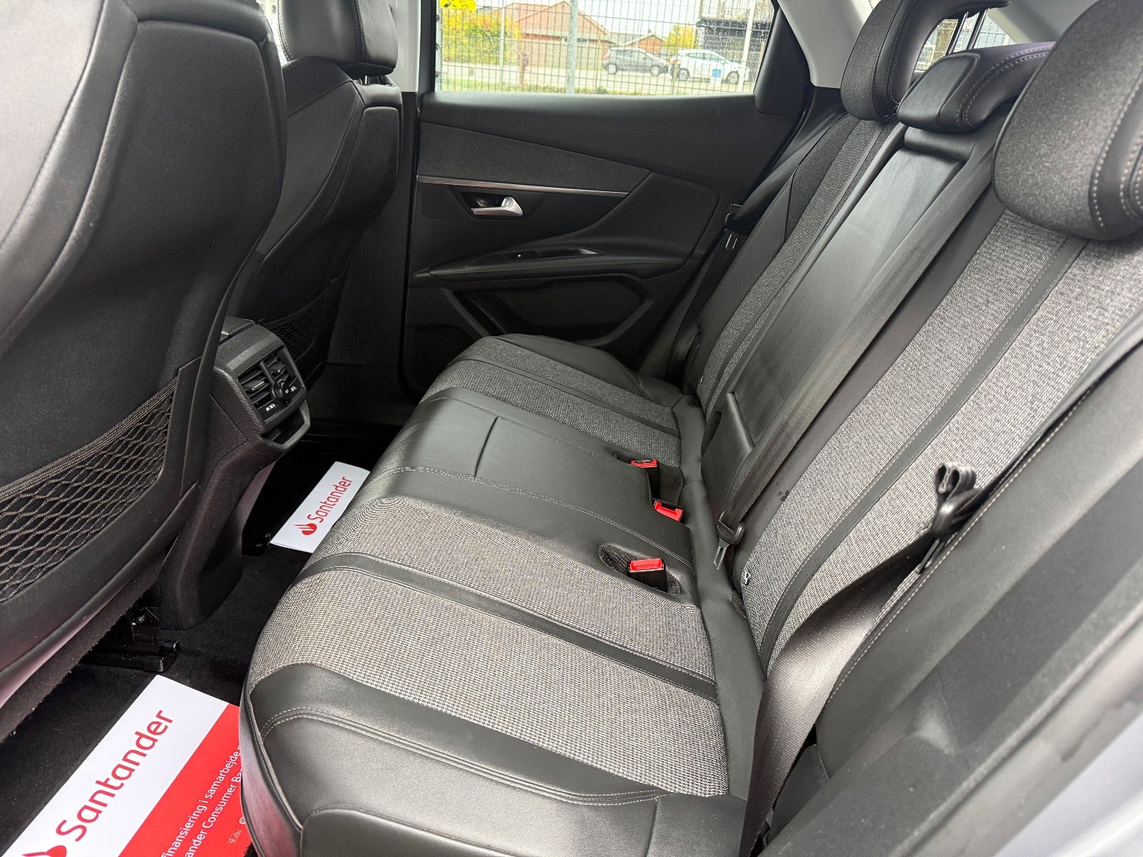 Peugeot 3008 Hybrid Allure LTD EAT8