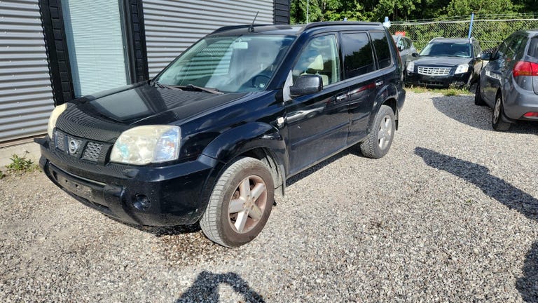 Nissan X-Trail Comfort Van