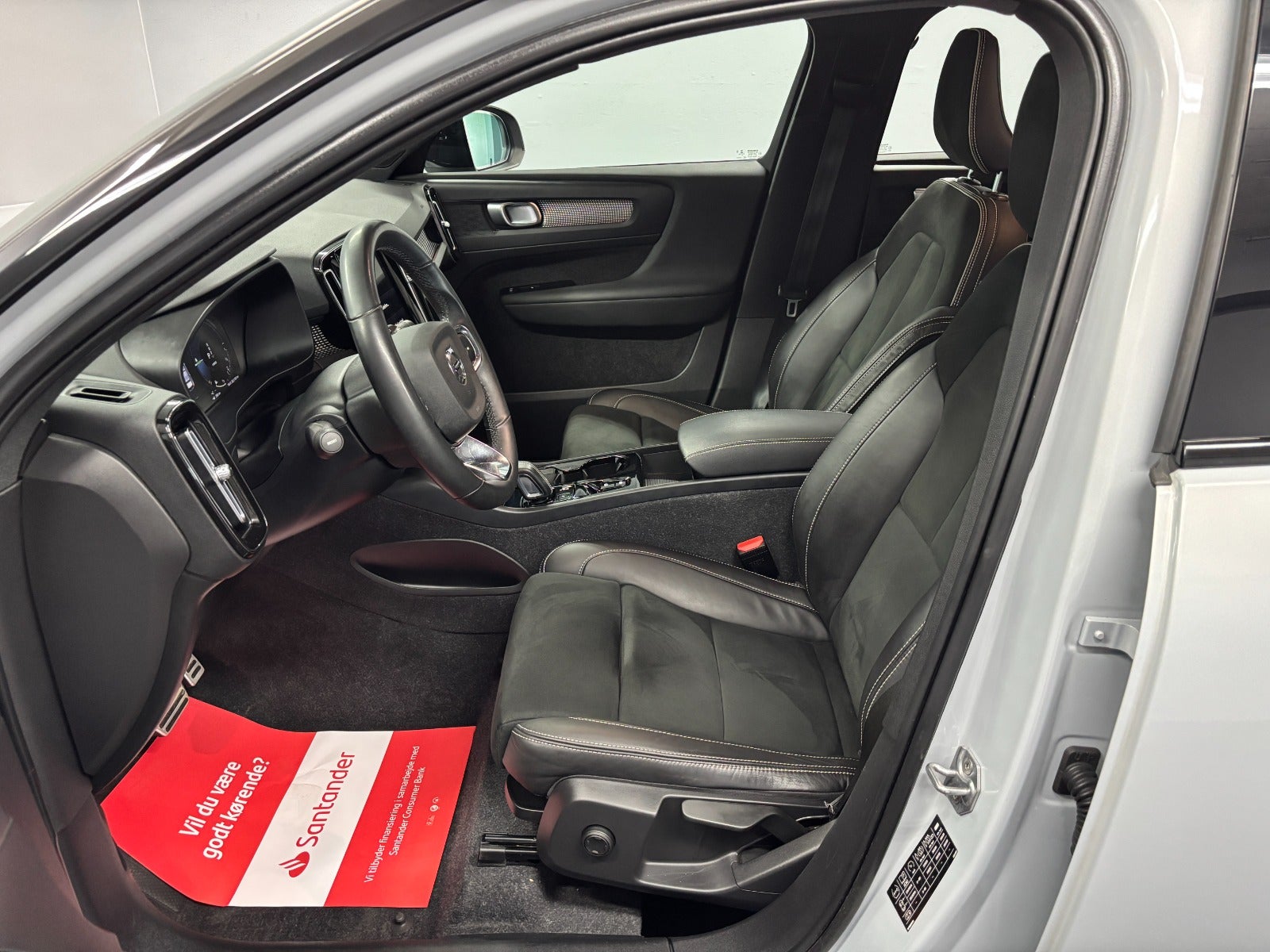 Billede af Volvo XC40 1,5 T5 ReCharge R-Design aut.