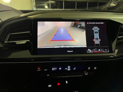 Audi Q4 e-tron S-line Sportback quattro Van