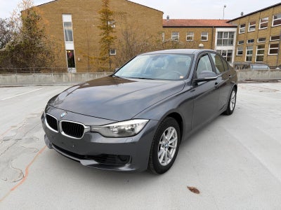 BMW 320i 2,0  4d