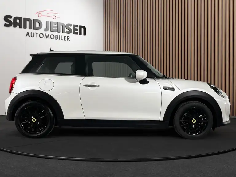 MINI Cooper SE Essential