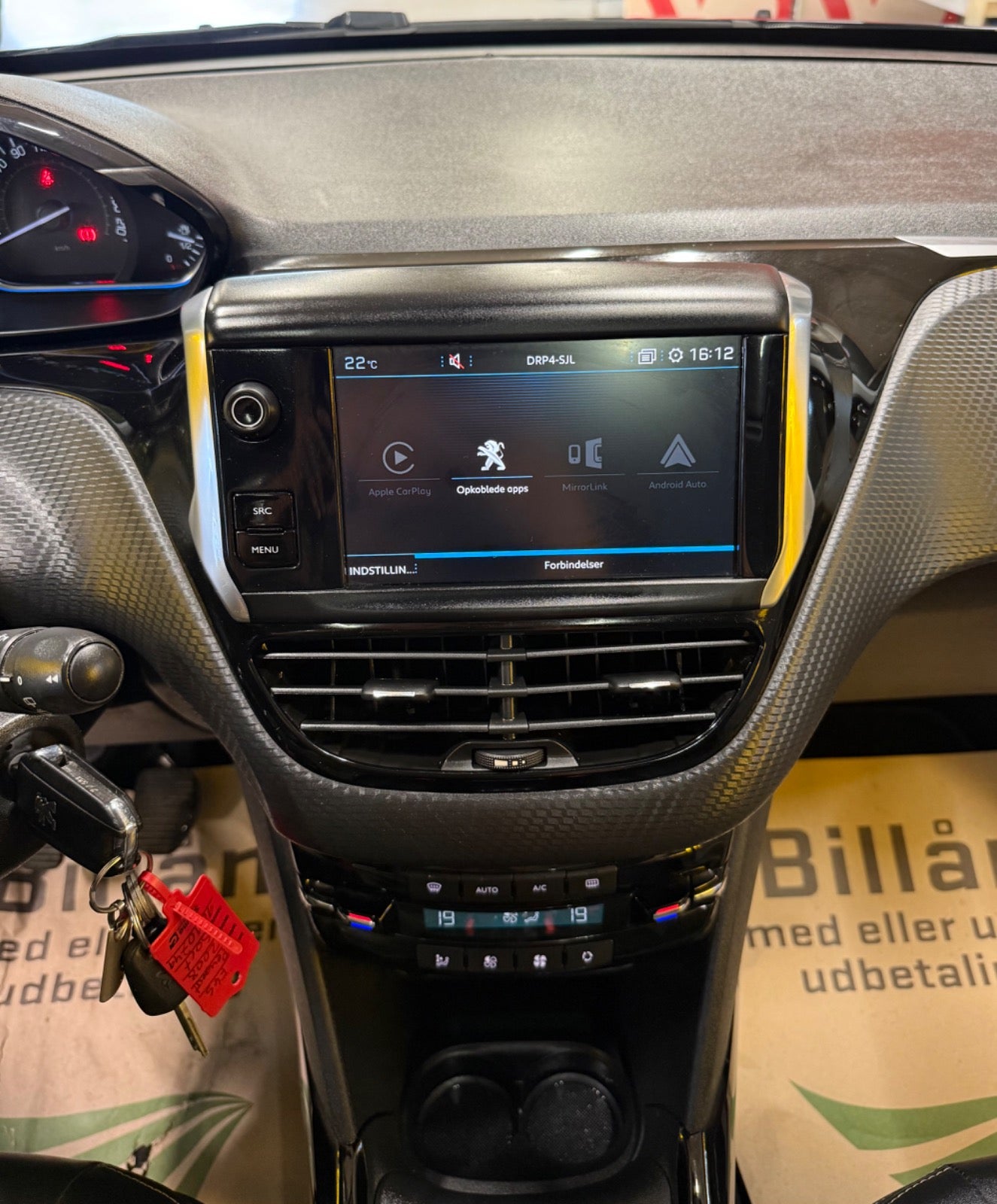 Billede af Peugeot 2008 1,2 e-THP 110 Allure Sky