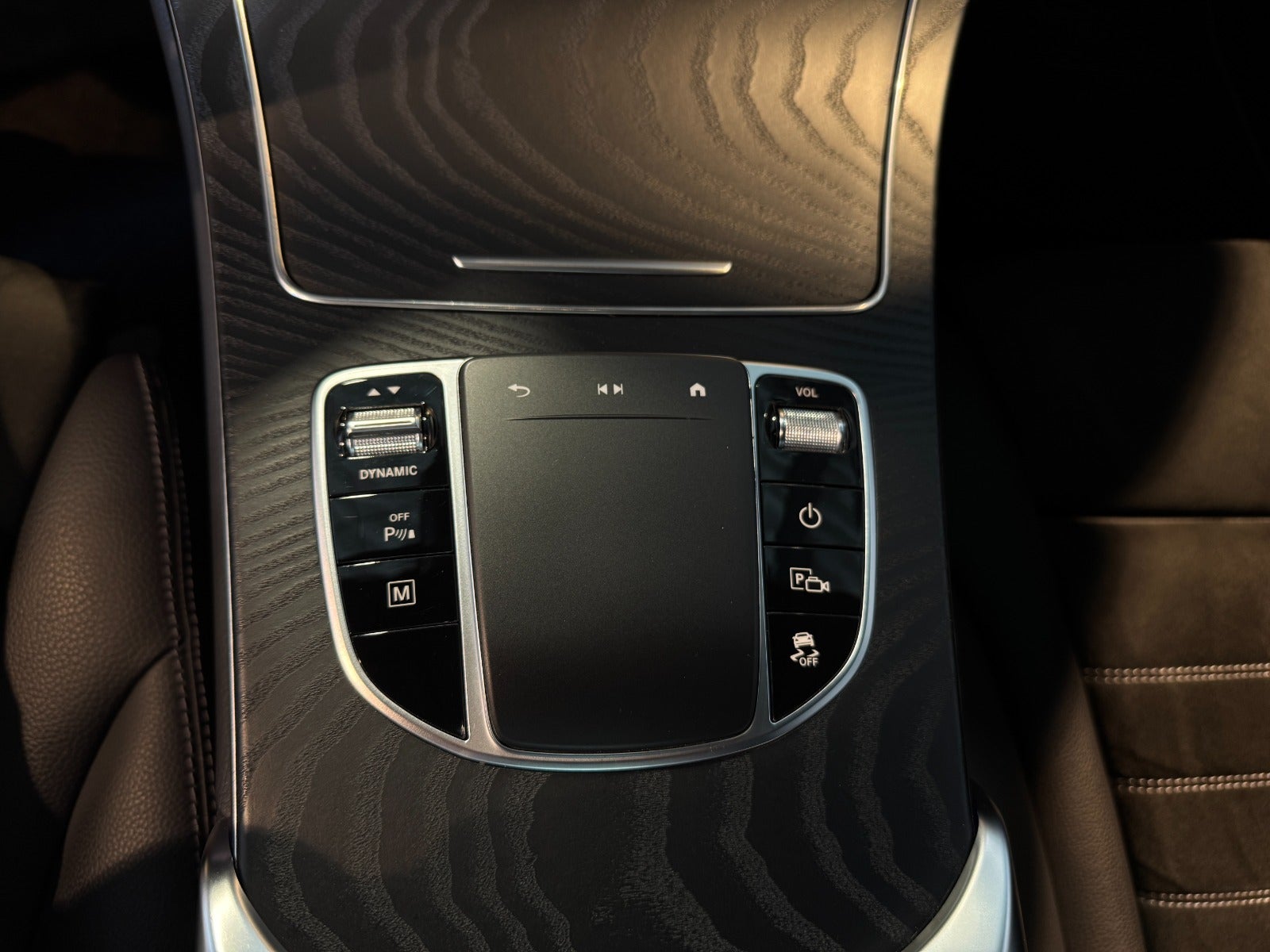 Mercedes GLC300 de 2,0 aut. 4Matic 5d - 16