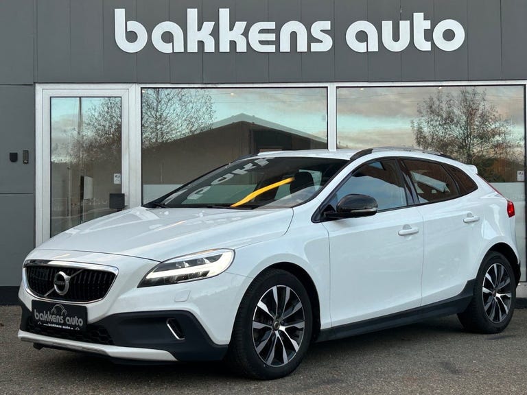 Volvo V40 CC T3 152 Momentum aut.