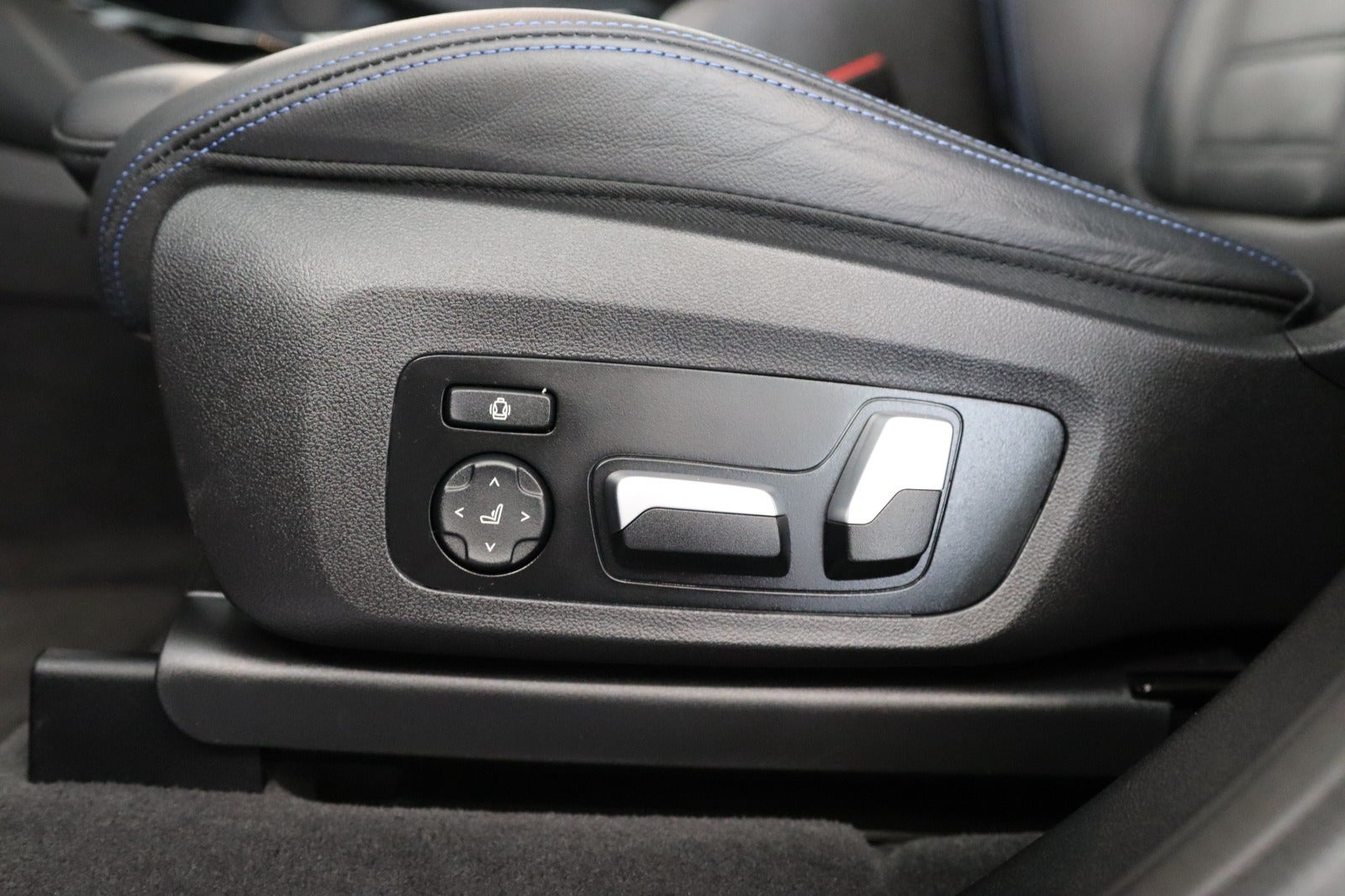 Billede af BMW iX3  Charged Plus M-Sport