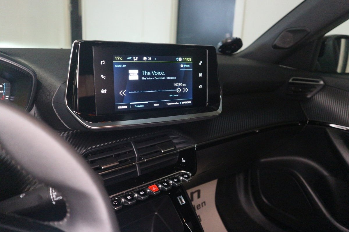 Peugeot e-2008 Active