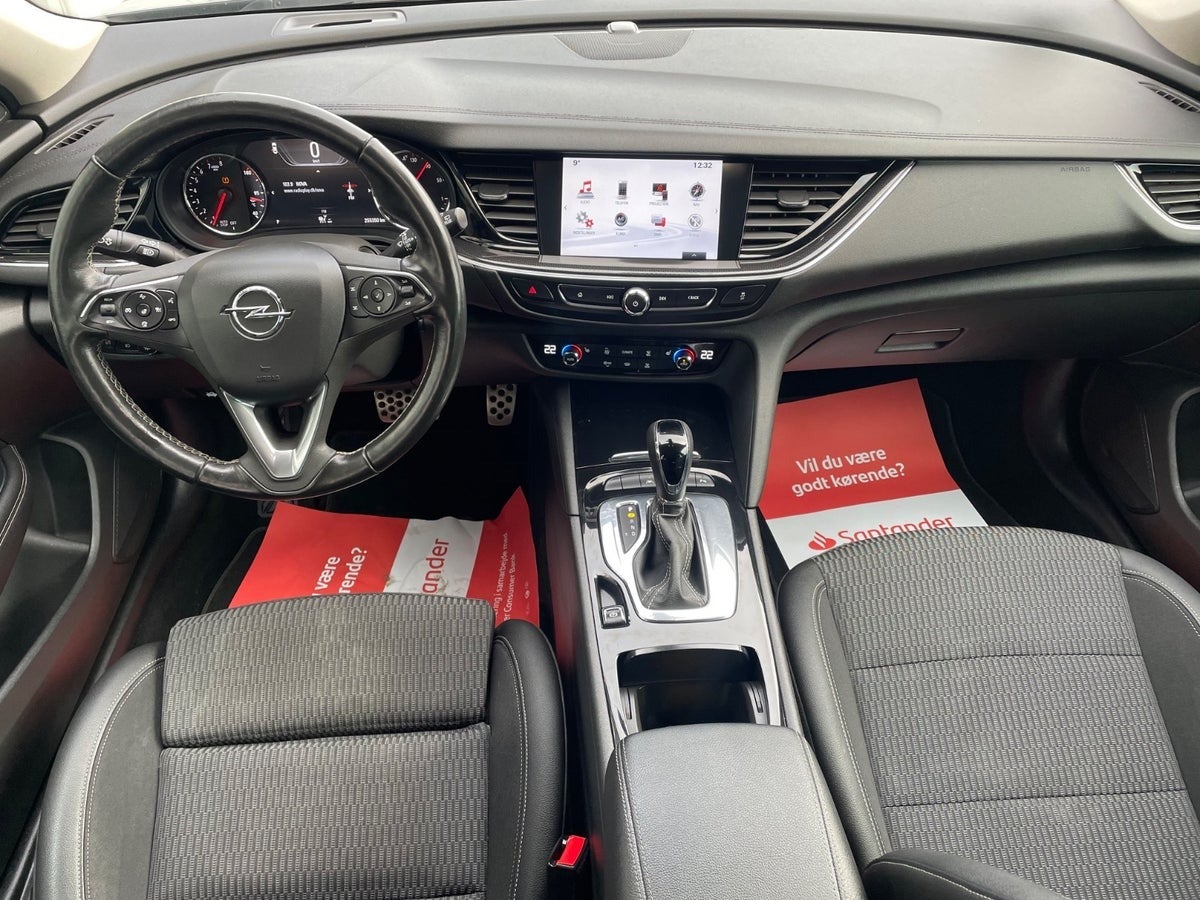 Billede af Opel Insignia 1,5 T 165 Dynamic Sports Tourer aut.