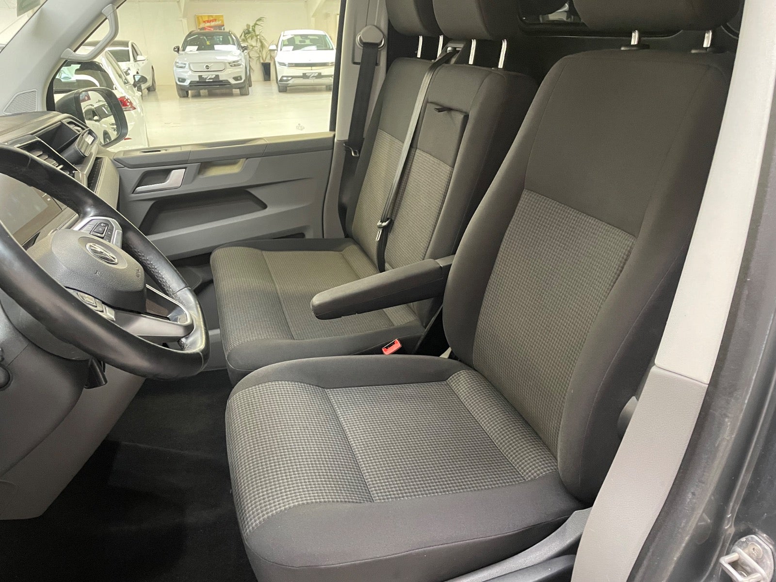 Billede af VW Transporter 2,0 TDi 199 Kassevogn DSG lang
