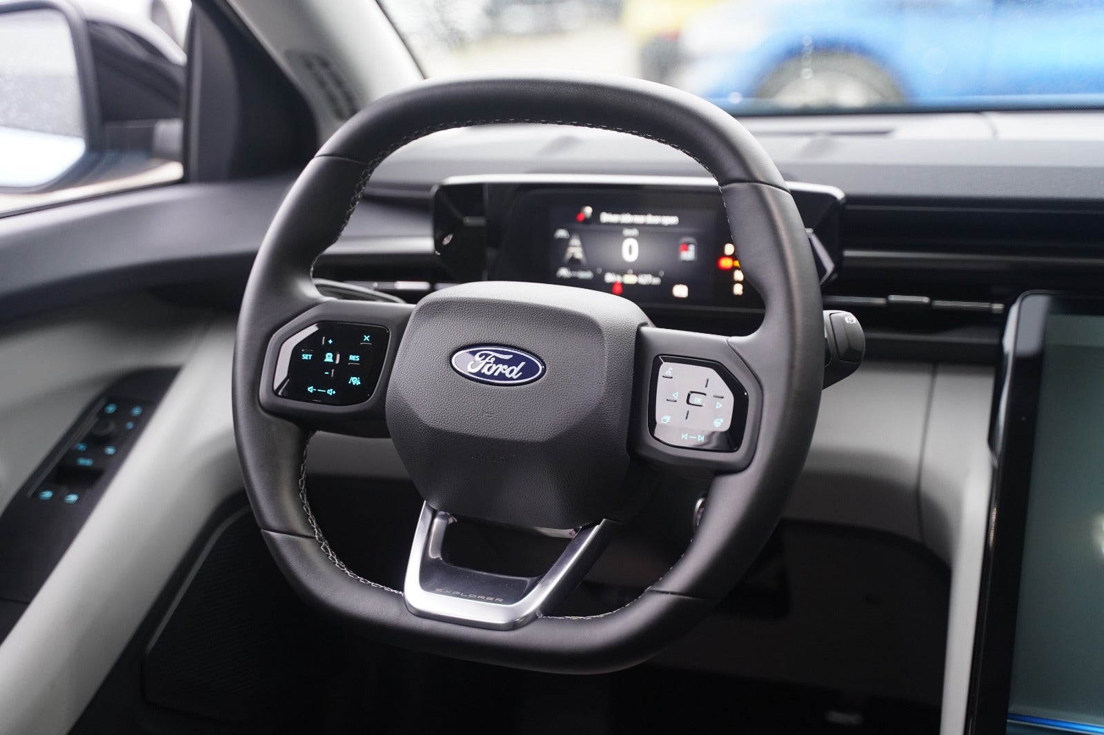 Billede af Ford Explorer 82 Select Extended Range