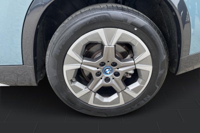 BMW iX1 eDrive20 X-Line