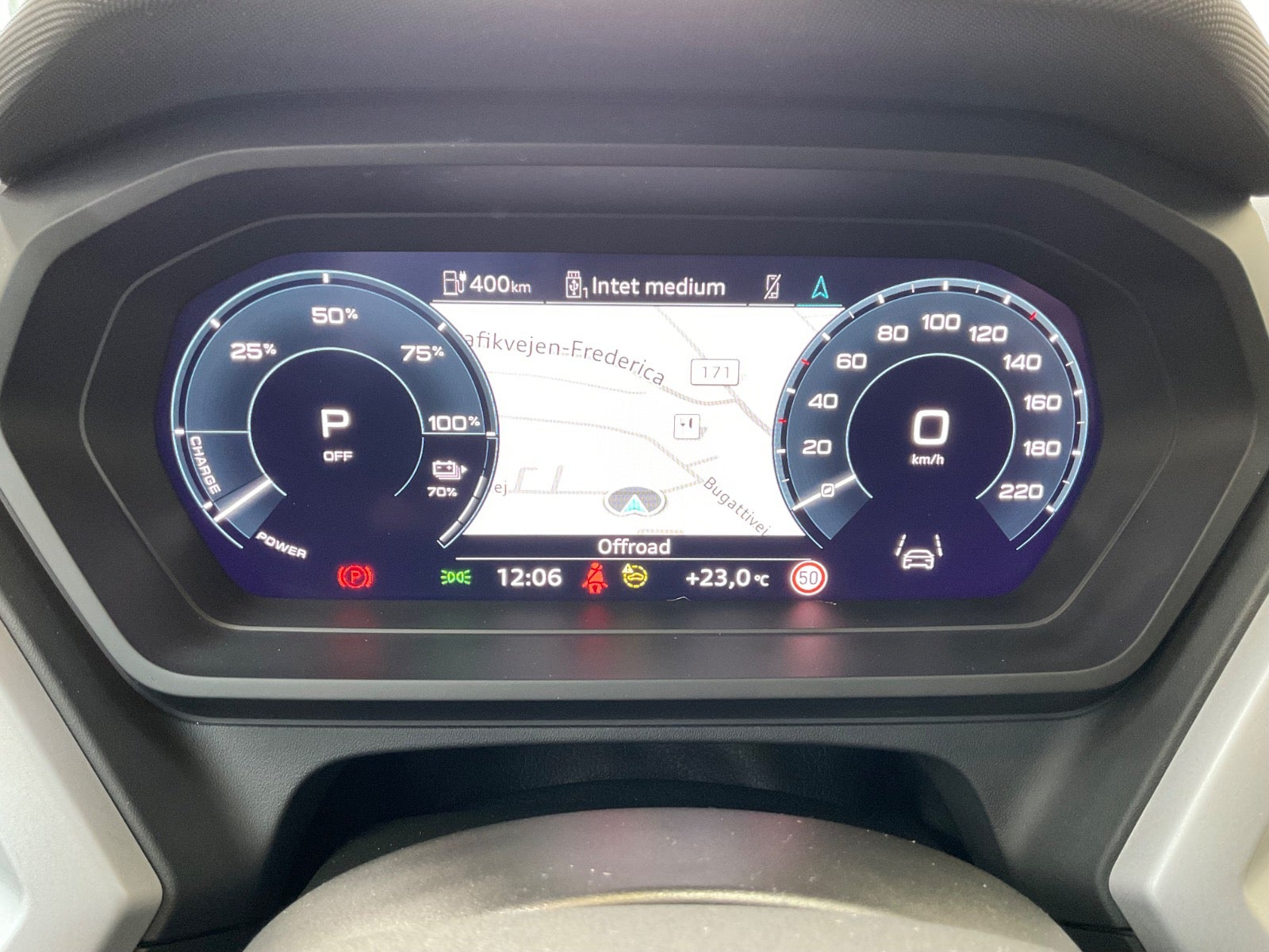 Audi Q4 e-tron 45 5d - 12