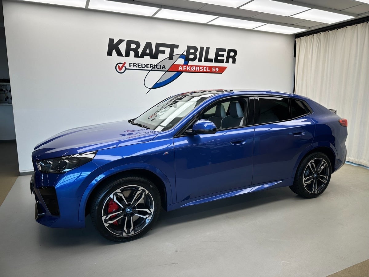 Billede af BMW iX2  eDrive20 M-Sport